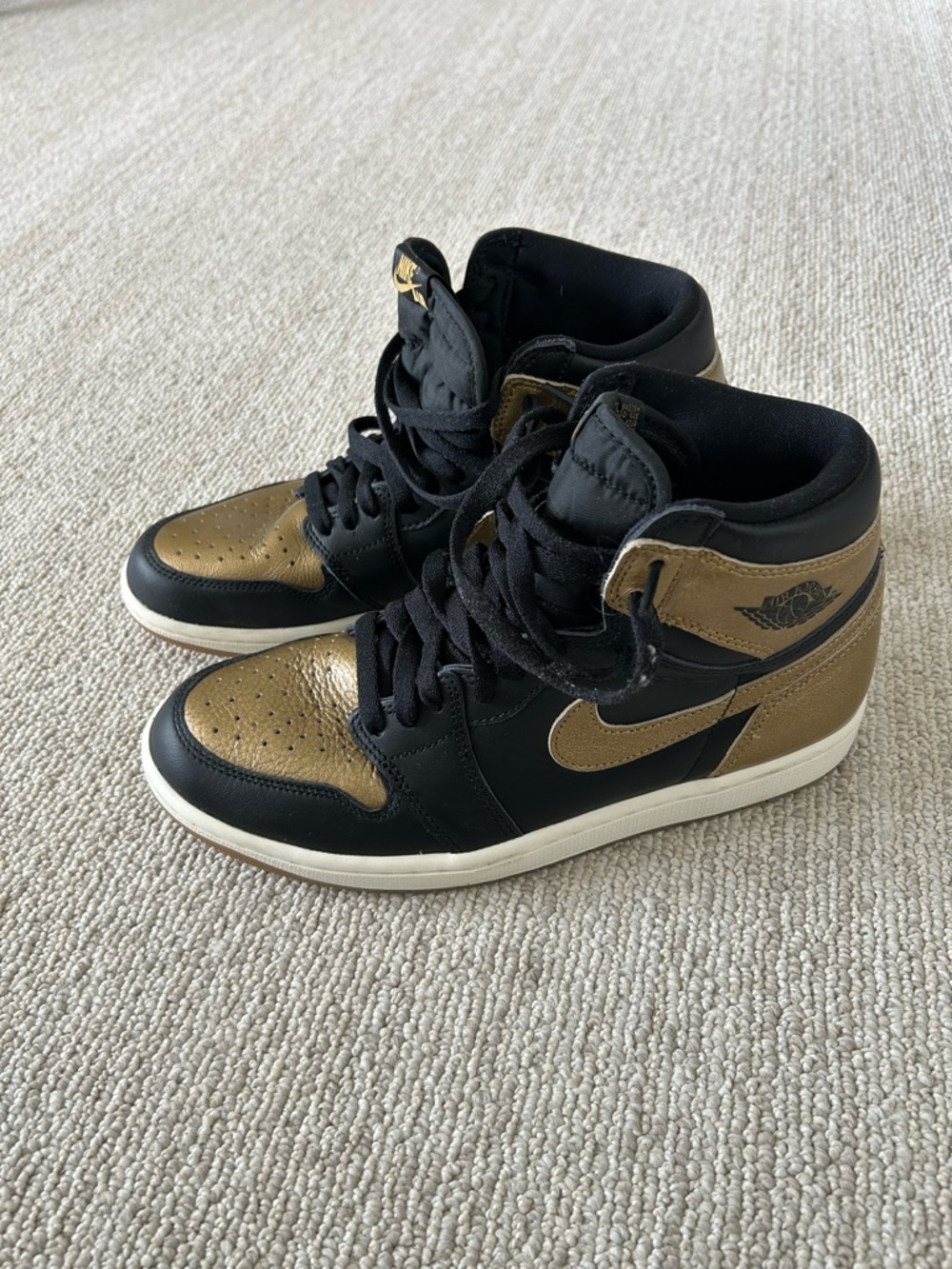Nike Sneakers with Black and Gold Insole Branding
